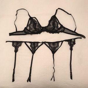 Sexy bra and garter belt set